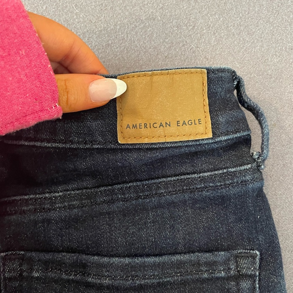 American Eagle jean shorts size 2 - Picture 2 of 3